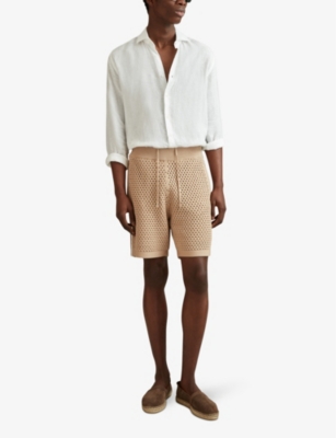 Shop Reiss Men's Soft Taupe Creek Crochet-tip Regular-fit Stretch-cotton Shorts
