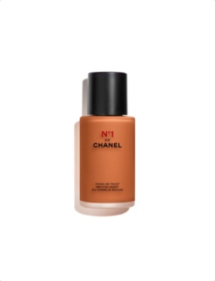 CHANEL: <strong>N°1 DE CHANEL REVITALIZING FOUNDATION</strong>Illuminates - Hydrates - Protects 30ml