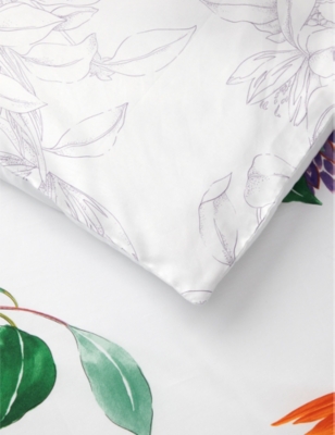 Shop Yves Delorme Multicoloured Parfum Graphic-pattern Double Organic-cotton Duvet Cover