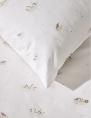 THE LITTLE WHITE COMPANY: Animal Adventures graphic-print cotton bed linen set