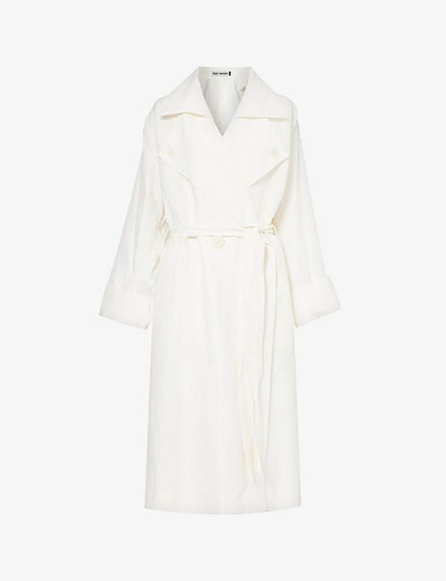 ISSEY MIYAKE: Shaped Membrane double-breasted woven-blend trench coat