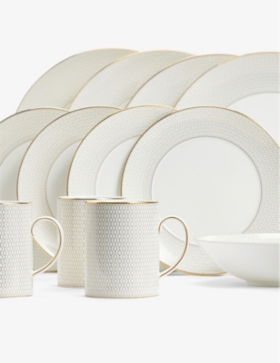 Wedgwood Gio Gold 16-piece Bone-china Dinnerware Set