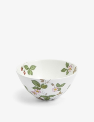 Wedgwood Wild Strawberry Floral-pattern Bone-china Bowl 12cm In Green