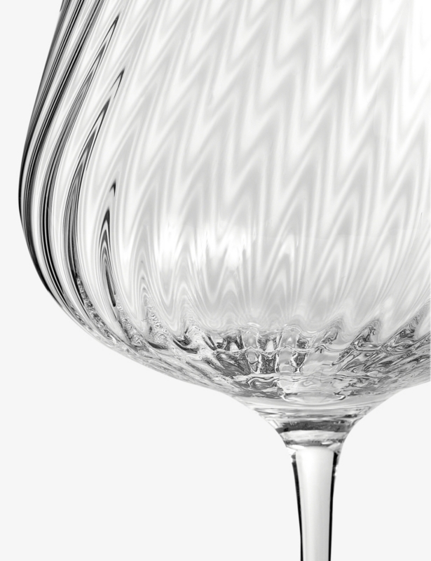 Vera Wang swirl white wine crystal glasses set of two