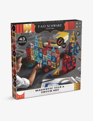 FAO SCHWARZ: Magnetic Tile truck playset