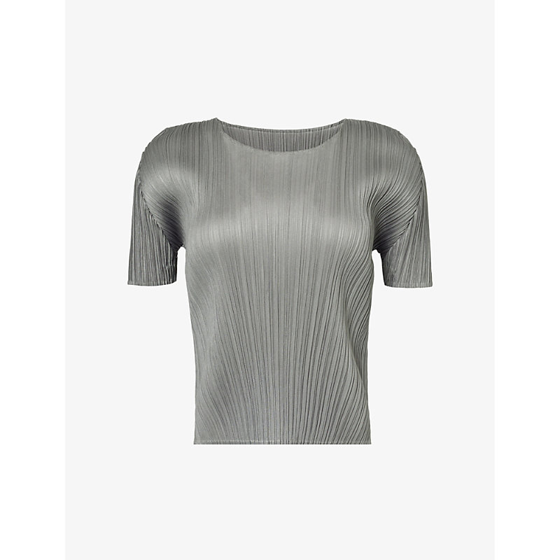 Shop Issey Miyake Basics Slim-fit Knitted T-shirt In Grey