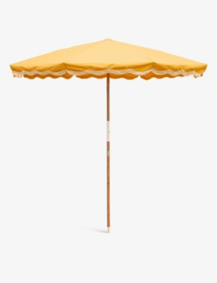 BUSINESS & PLEASURE CO.: Amalfi scalloped-trim cotton and wood umbrella 118cm