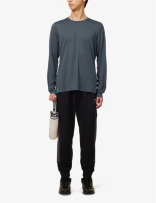 Shop Gymshark Men's Onyx Grey Everywear Abstract Split-hem Recycled-polyester Top