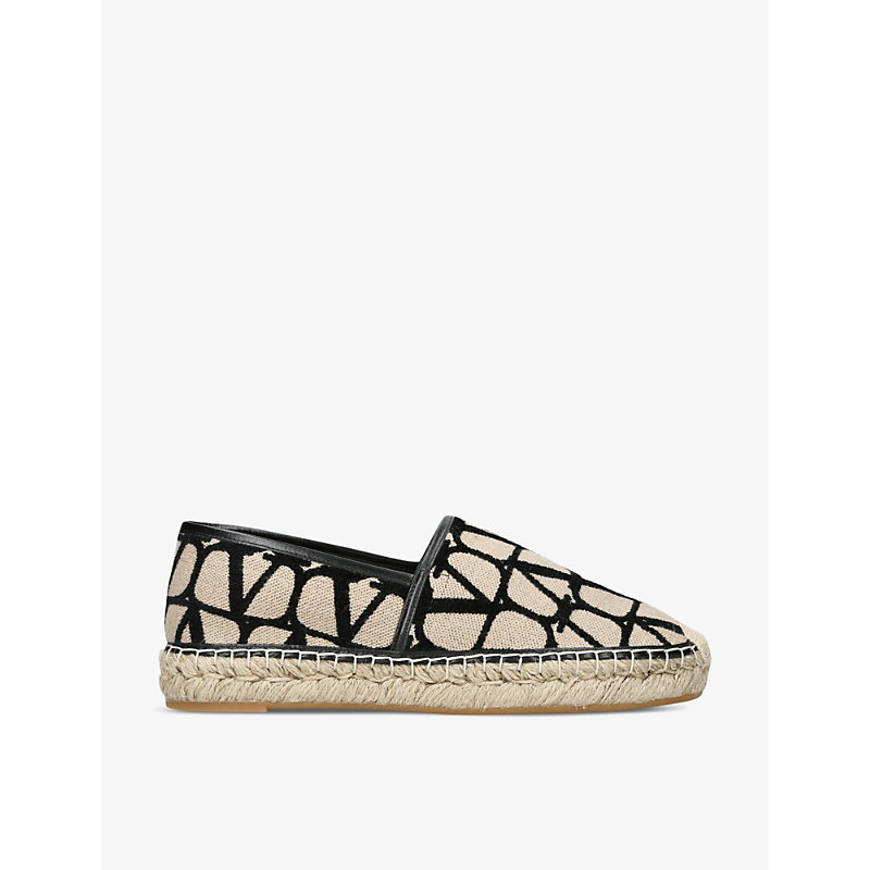 Shop Valentino Toile Iconographe Woven Low-top Espadrilles In Beige Comb