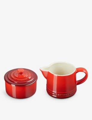 Le Creuset Cerise Signature Milk And Sugar Stoneware Set In Cerise