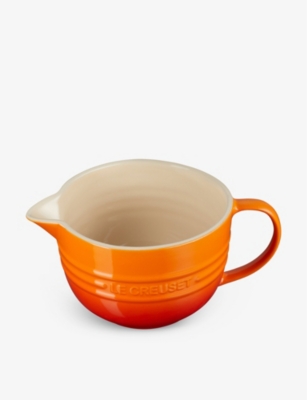 Le Creuset Volcanic Stoneware Mixing Jug 2l In Volcanic