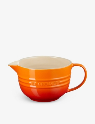 Le Creuset Volcanic Stoneware Mixing Jug 2l In Volcanic