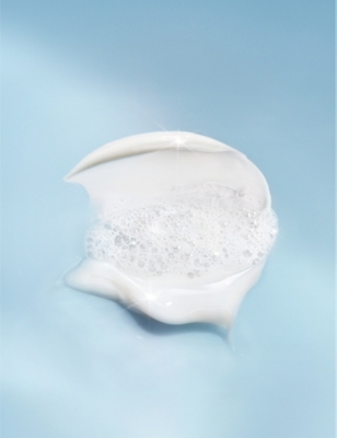 Charlotte Tilbury Magic Hydration Revival Cleanser