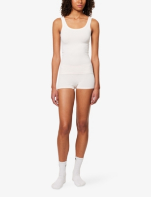 HANRO: Touch Feeling Scoop-Neck Stretch-Woven Top