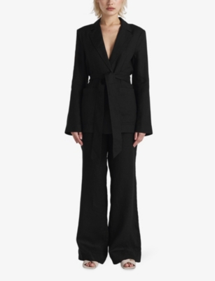 Shop Twist & Tango Women's Black Presley Belted-waist Slim-fit Linen Blazer