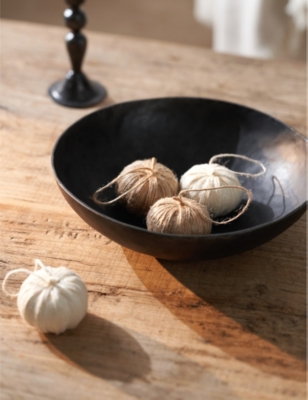 THE WHITE COMPANY: Pumpkin jute ornaments set of four
