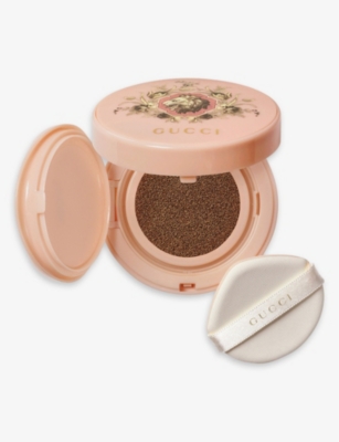 Shop Gucci Cushion De Beaute Foundation 14g 10