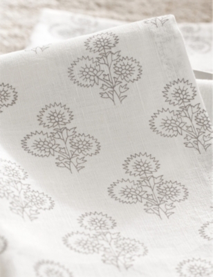 Shop The White Company White/grey Fairford Graphic-print Cotton And Linen-blend Napkins Set Of Four