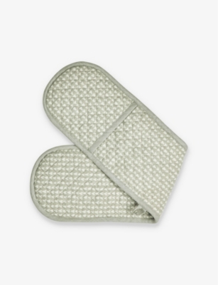 THE WHITE COMPANY: Ditsy Heart quilted cotton oven glove