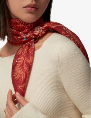 Shop Cartier Panthère De  Graphic-print Silk-twill Scarf In Burgundy