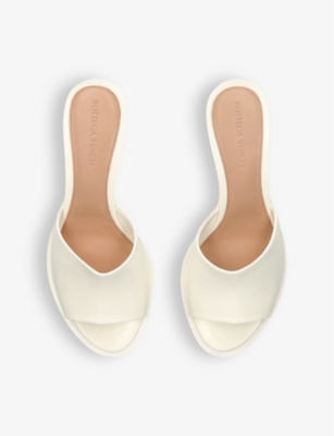 Bottega Veneta Womens White Cha Cha Patent-leather Heeled Mules In White