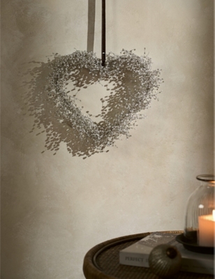 THE WHITE COMPANY: Heart beaded glass Christmas wreath 27cm