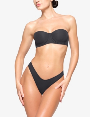 Fits Everybody strapless stretch-woven bra