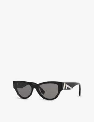 Fendi Smoke Cat Eye Ladies Sunglasses Fe40135i 01a 135 In Black