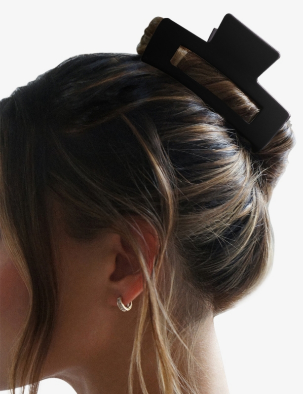 The Midi Clip acetate hair clip