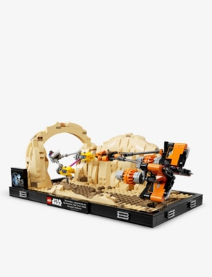 LEGO: LEGO® Star Wars 75380 Mos Espa Podrace™ Diorama playset