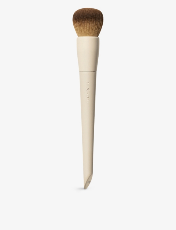 Morphe x Ariel A24 foundation brush