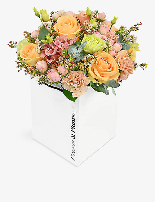 FLOWERS & PLANTS CO.: Peachy fresh flower bouquet