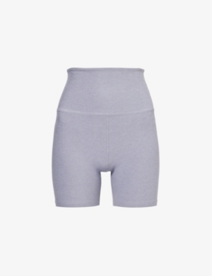 Shop Beyond Yoga Spacedye Keep Pace High-rise Stretch-woven Shorts In Cloud Gray Heather
