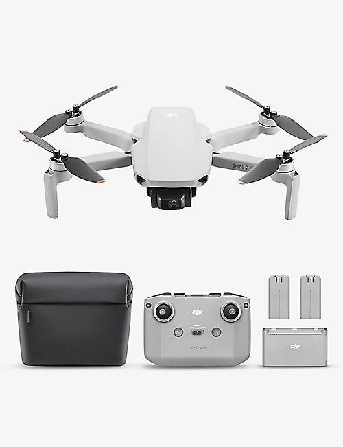 DJI: Mini 2 SE Fly More Combo drone