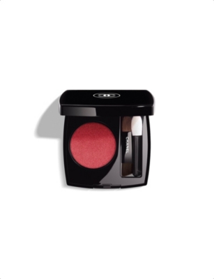 Chanel 226 Rouge Cosmos Ombre Essentielle Multi-use Longwearing Eyeshadow 1.9g