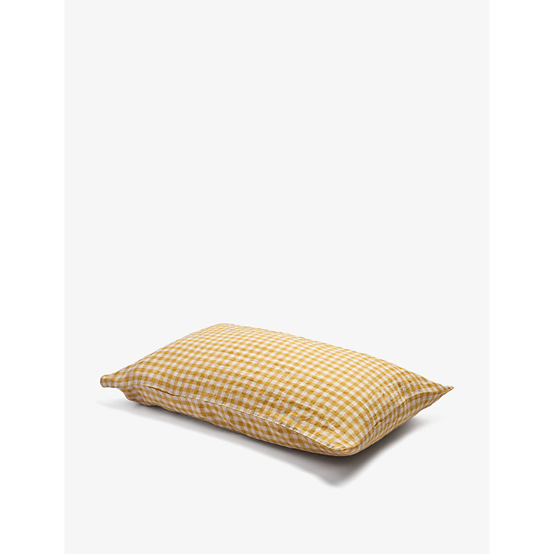 Piglet In Bed Honey Gingham Gingham-pattern Standard Linen Pillowcases 50cm X 75cm In Yellow