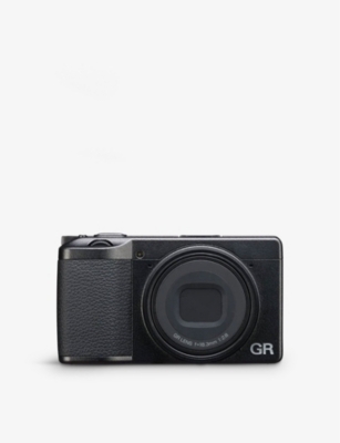 RICOH: GR III HDF Digital Camera