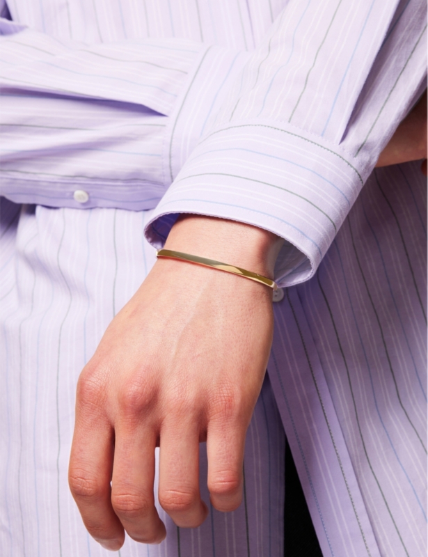886 Fine Poem engraved 9ct yellow-gold cuff