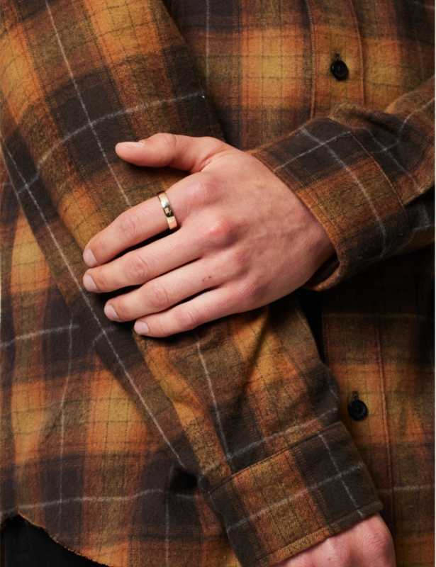 886 polished-finish medium 9ct yellow-gold ring