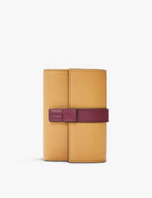 Loewe Womens  Vertical Small Logo-embossed Leather Wallet In Biscuit/crimson/pape