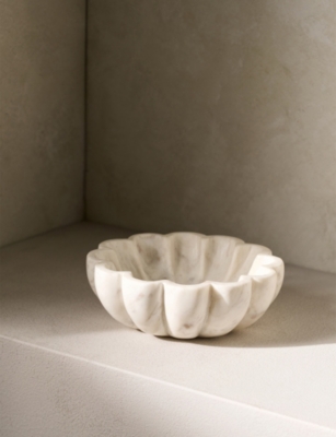THE WHITE COMPANY: Scalloped Marble Bowl 15cm