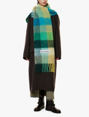 Logo-patch check knit scarf