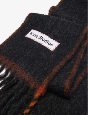 Brand-appliqué wool-blend scarf