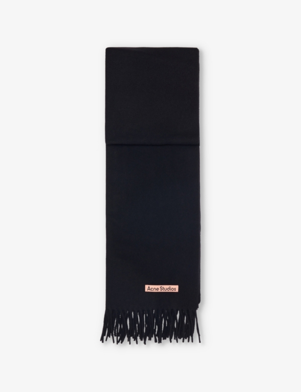 Narrow fringed wool scarf