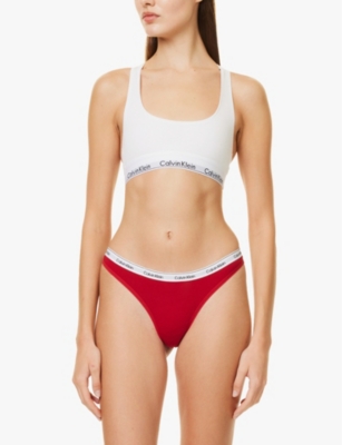 CALVIN KLEIN WOMENS JUNEBERRY MODERN LOGO-WAISTBAND STRETCH-COTTON THONG 