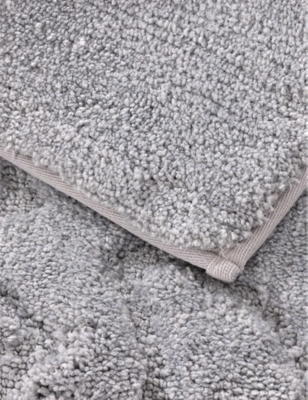 Lacoste Microchip L Héritage Logo-embossed Woven Bath Mat 50cm X 80cm In Microchip