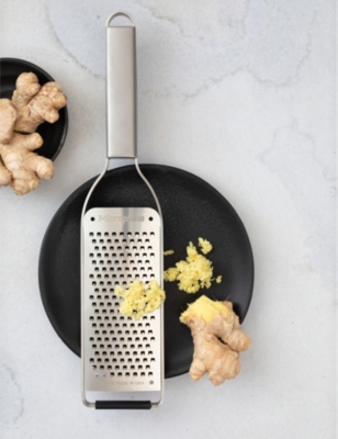 MICROPLANE PROFESSIONAL SERIES STAINLESS-STEEL COARSE GRATER