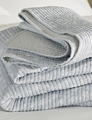 THE WHITE COMPANY: Ashby Double Cotton Quilt