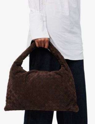 Bottega Veneta Womens  Intrecciato-weave Medium Suede Shoulder Bag In Fondant-m Brass