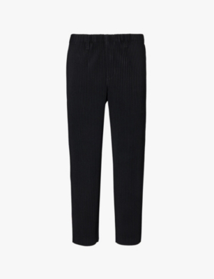 Shop Issey Miyake Ns Pleated Belt Loops Tapered Leg Relaxed-fit Knitted Trousers Black